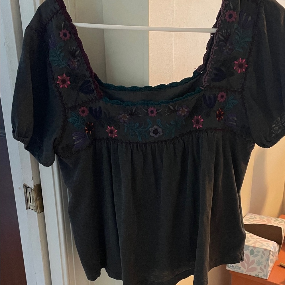 Embroidered Gray Top